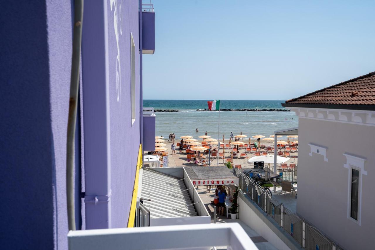 Beach Suite Hotel Bellaria-Igea Marina Exteriör bild